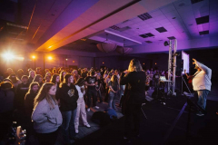 teens-worship